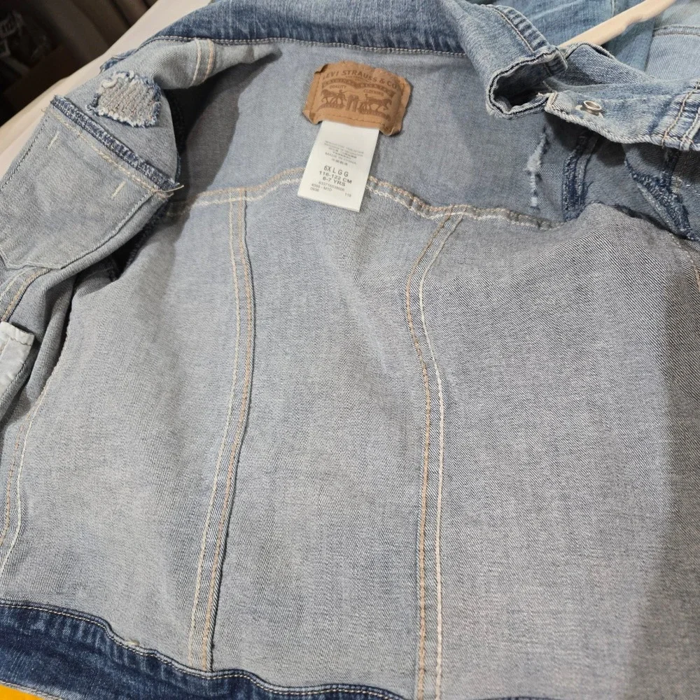 Levi's Denim Jacket Size 6X Blue Distressed Medium Wash #1288